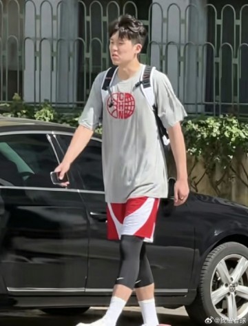 世界杯直播客户端下载-杨瀚森&amp;曾凡博&amp;贺希宁已跟国家队会合 备战七月份的两场世预赛